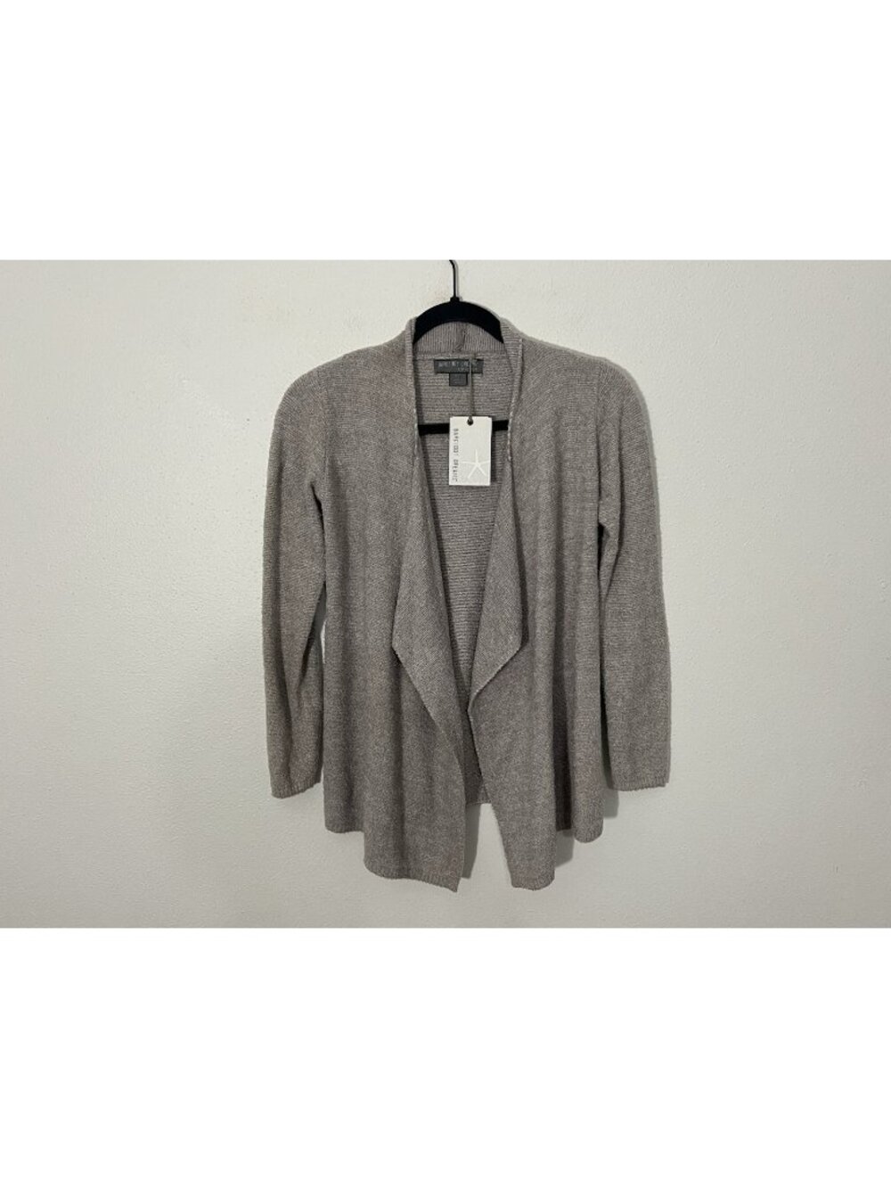 NWT Barefoot Dreams Cozychic Lite Girls Calypso Wrap Pewter Pearl Size 6/7